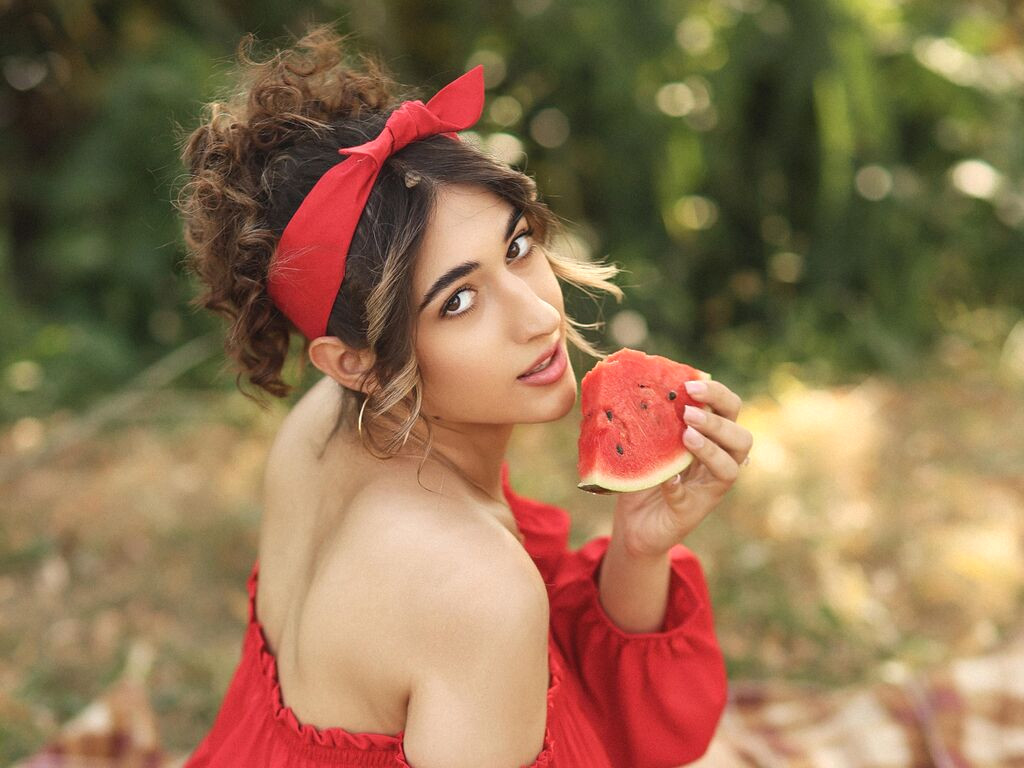 TeresitaStane nude cam model profile photo