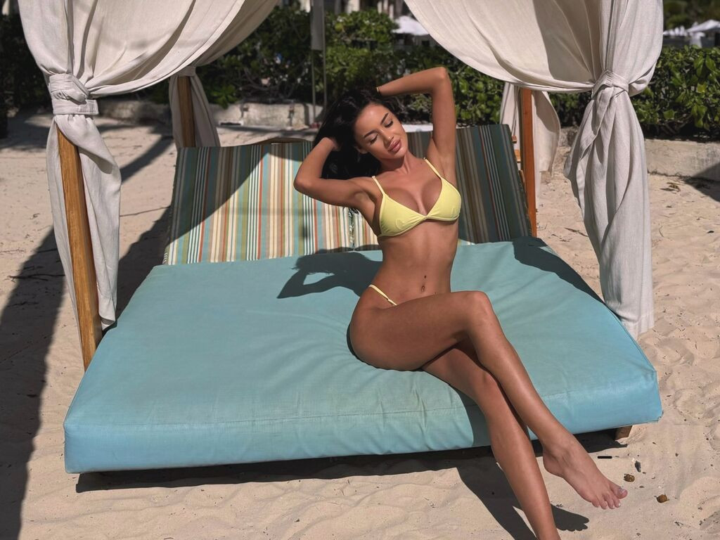 TessaMaven nude cam model profile photo