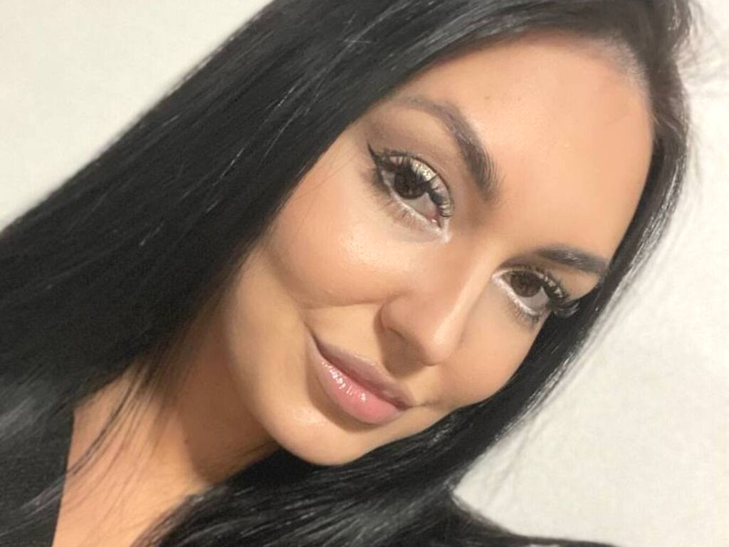 TessaWinsent nude cam model profile photo