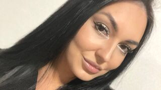 TessaWinsent 27 female strip cam model profile