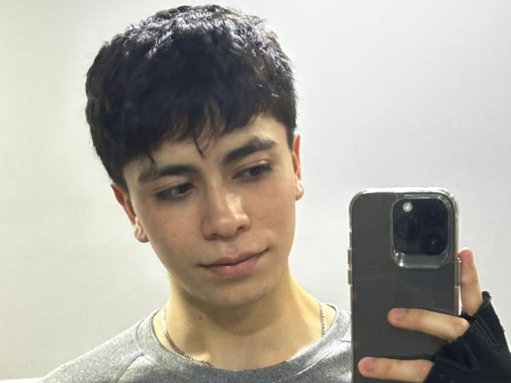 ThomassTorres nude cam model profile photo