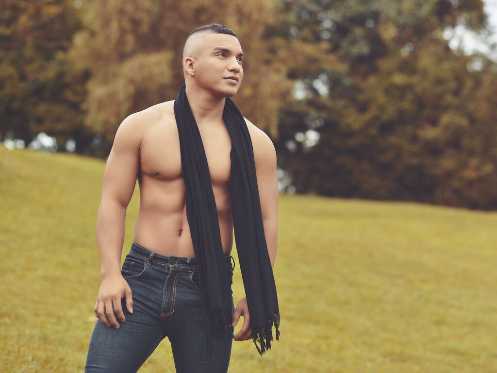 TiagoAndrade Naked