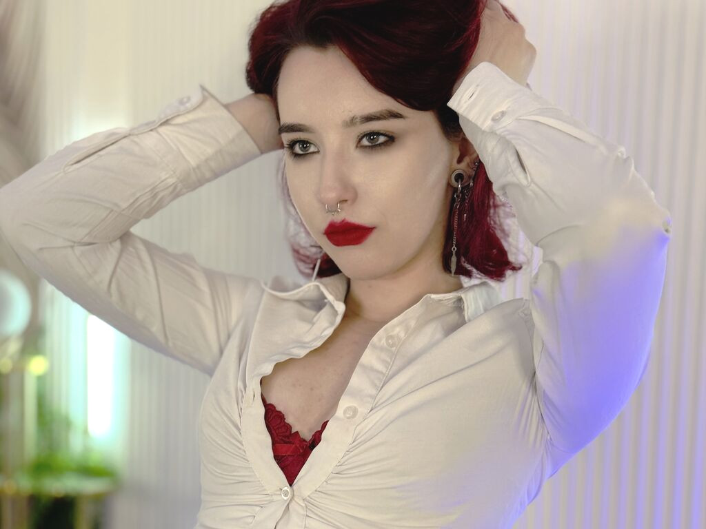 TinaTores naked cam model gallery photo