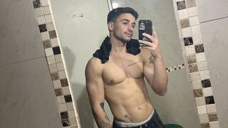 TrevorArg 24 male sexy cam model profile
