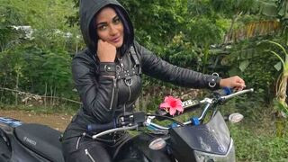 VeraDivine 28 female fetish sexy cam model profile