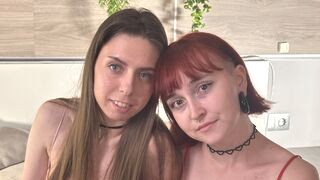 VerleneAndOlimpa 19 female lesbian live related cam model profile