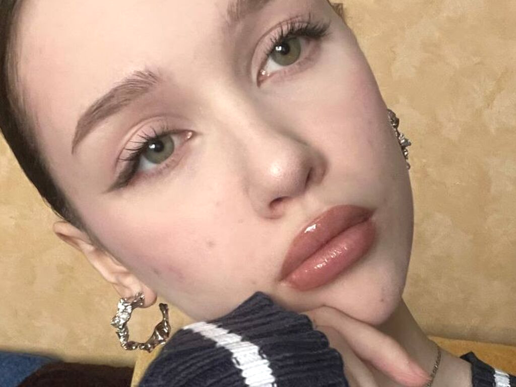 VernelBanaszak nude cam model profile photo