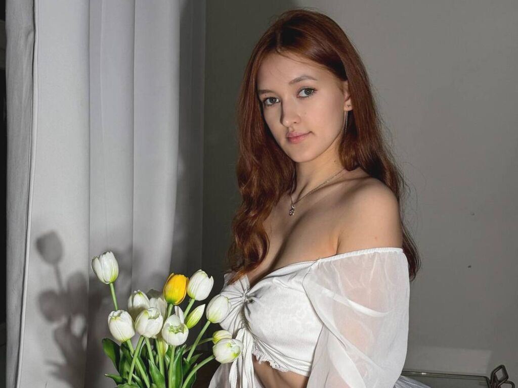 VeronaGee naked cam model gallery photo