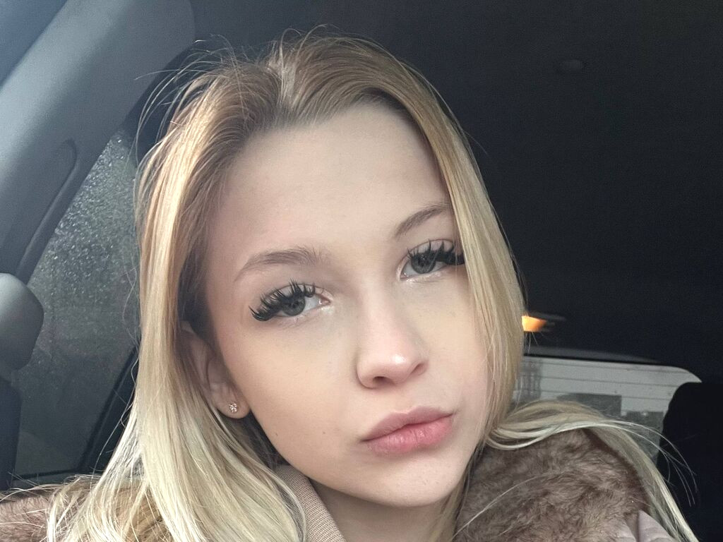 VeronicaBarks nude cam model profile photo