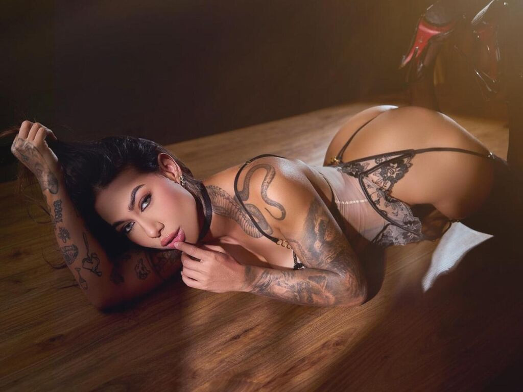 VictoriaFontaine nude cam model profile photo