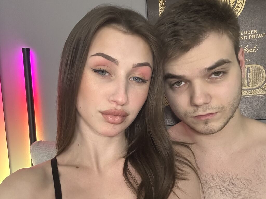 VikkiGeorge nude cam model profile photo