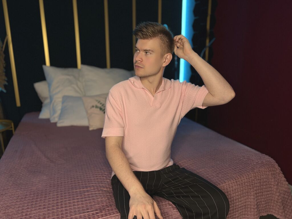 WalterFry nude cam model profile photo