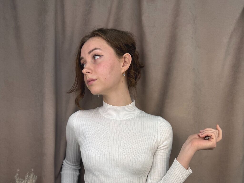 WiloneHathorne Naked