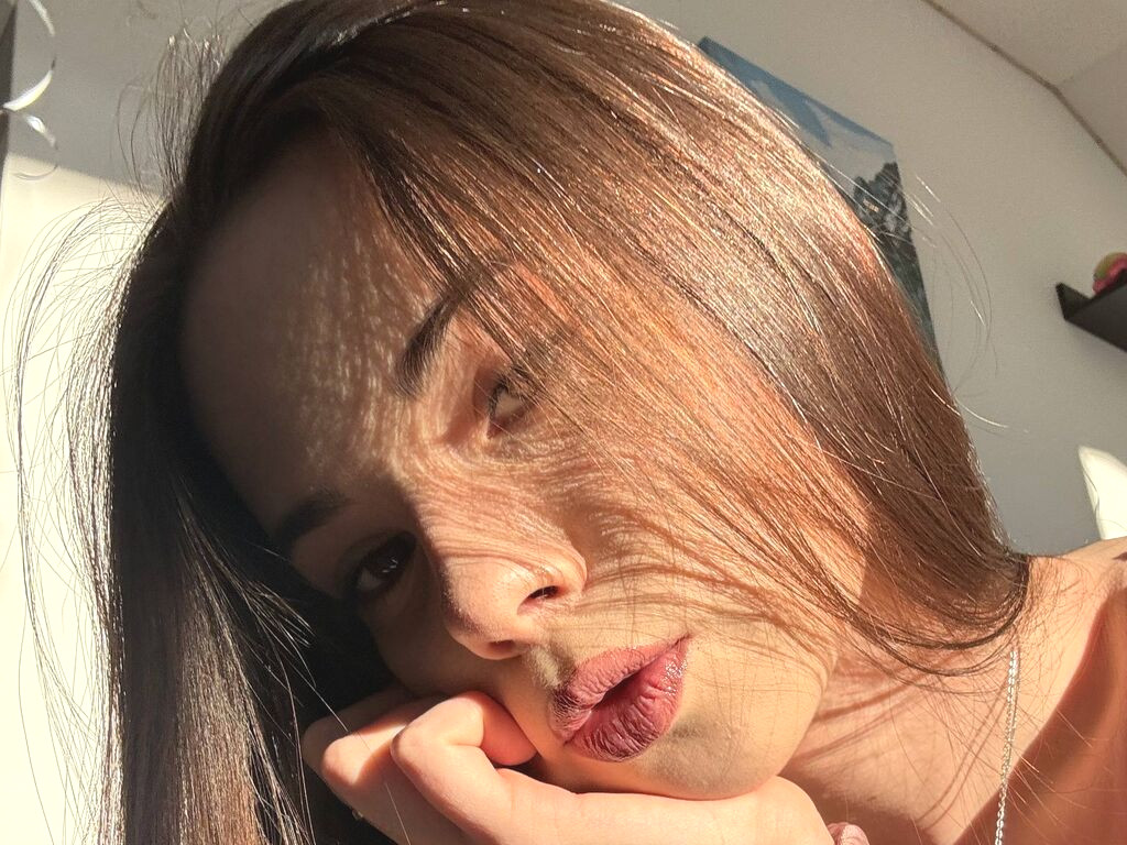 XeniaAlameida nude cam model profile photo