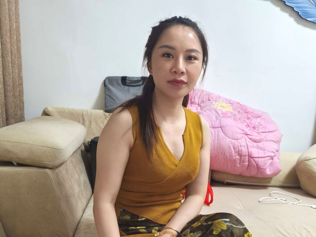 XiaoJuan naked cam model gallery photo