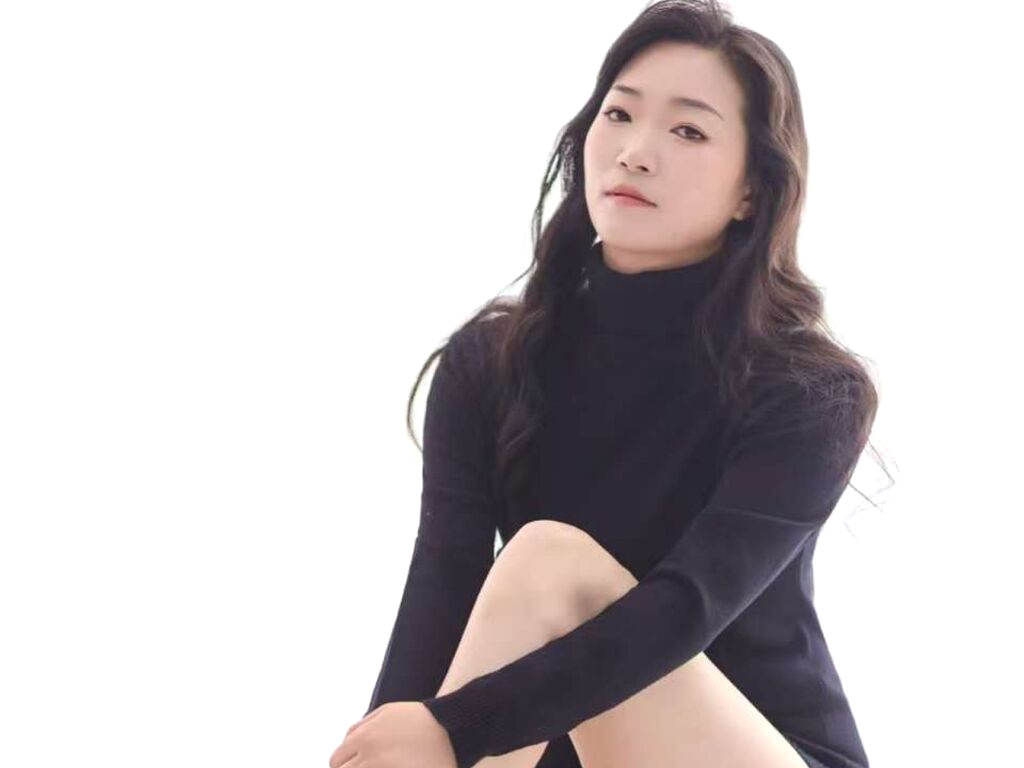 XuanJuan naked cam model gallery photo