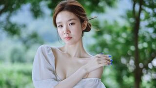 YolanFang 29 female live cam model profile