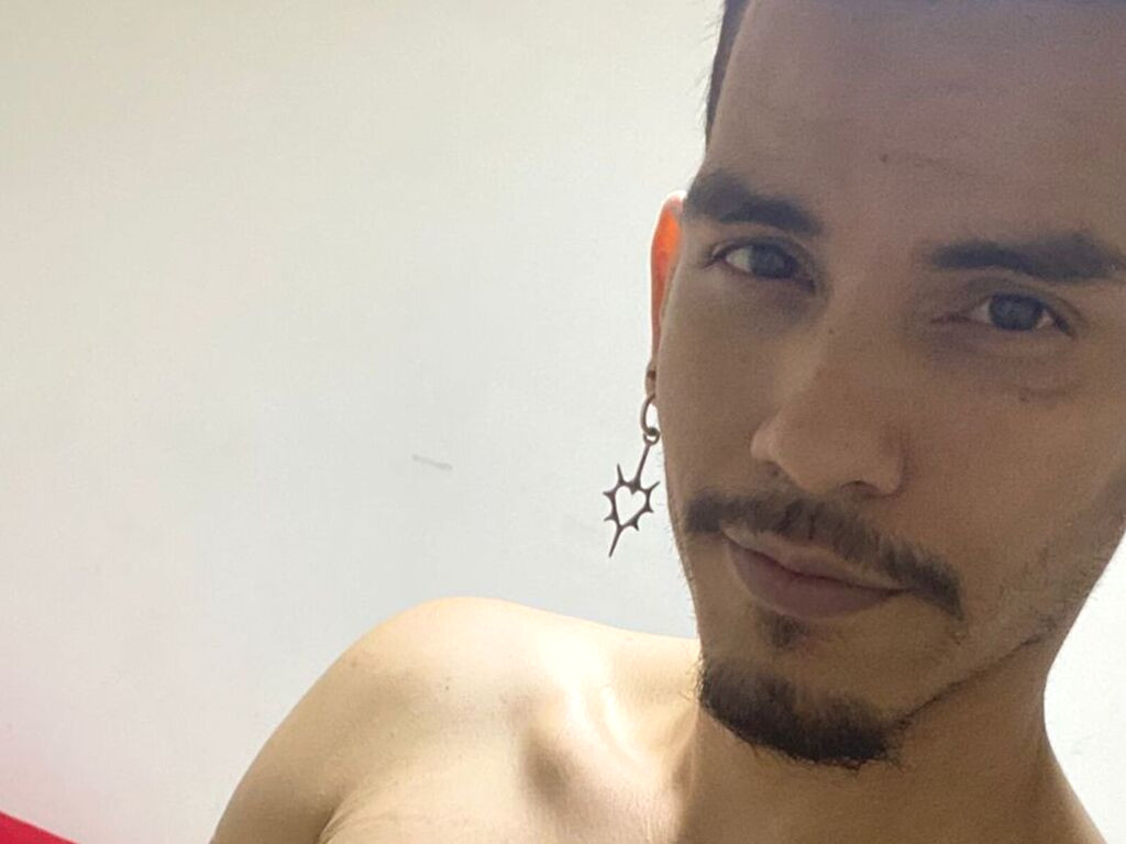 YoswellDom nude cam model profile photo