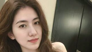 YueXiaomei 38 female strip cam model profile