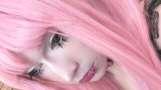 YuriKay 20 male erotic related cam model profile