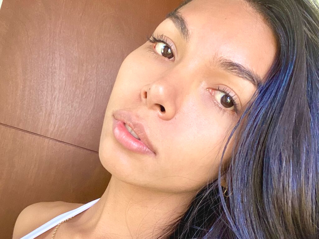 ZafrinaSerratos nude cam model profile photo