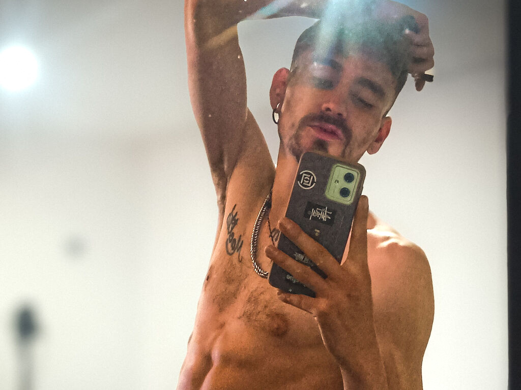 ZaynPresley naked cam model gallery photo