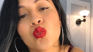 ZoeBennete 37 female mature hot cam model profile