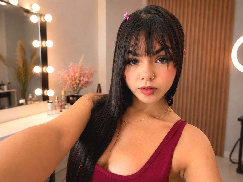 dapnekit naked cam model gallery photo