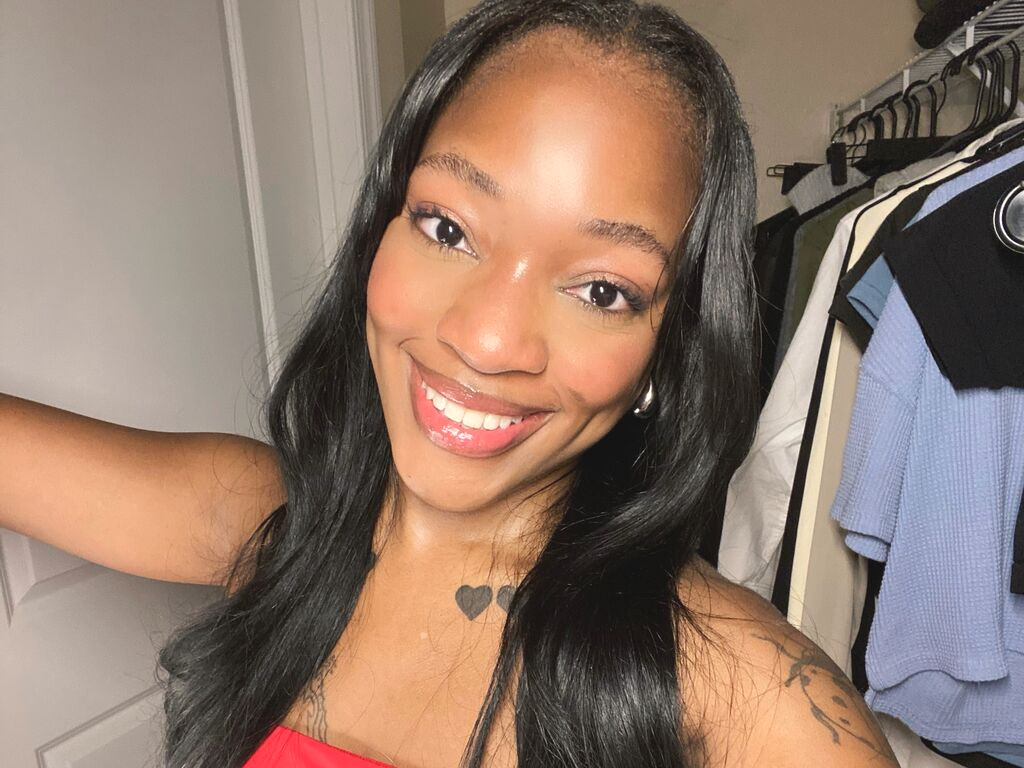 nicolesolace nude cam model profile photo